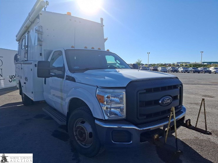2012-ford-f350-image-3