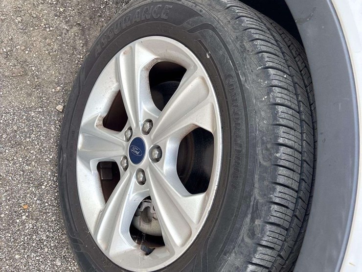 2016-ford-escape-image-26