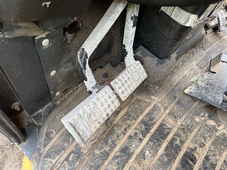 john-deere-110-image-21