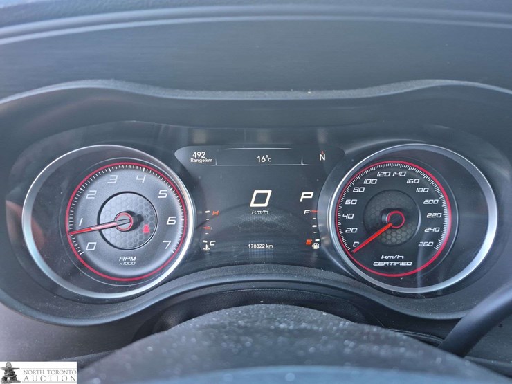2016-dodge-charger-image-11