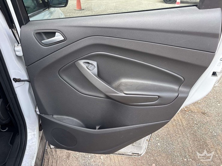 2016-ford-escape-image-23