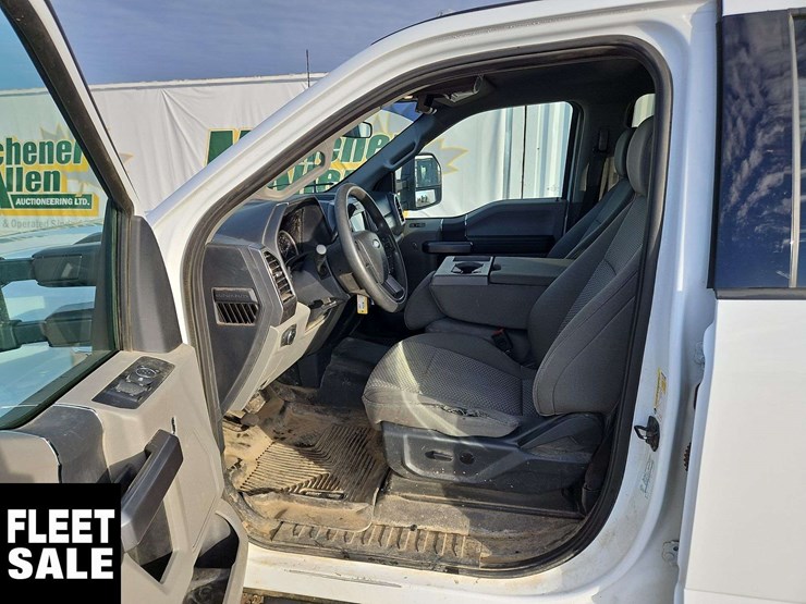 2022-ford-f250-image-15