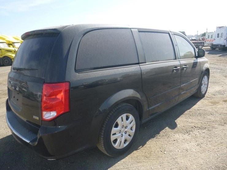 2017-dodge-grand-caravan-image-3