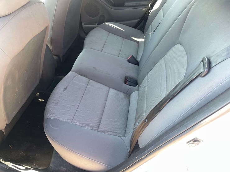 2017-kia-forte-4-door-sedan-(181,895-miles)-image-14