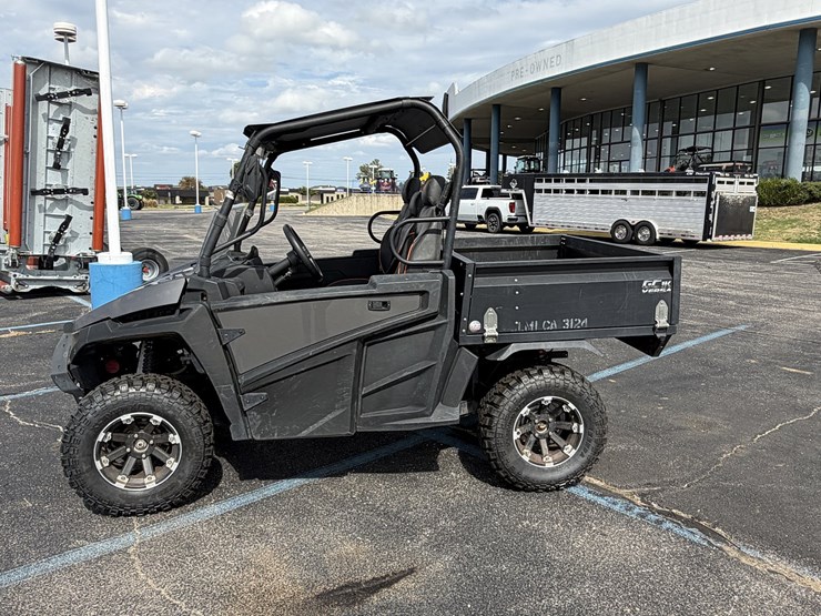2020-intimidator-gc1k-side-by-side-image-1