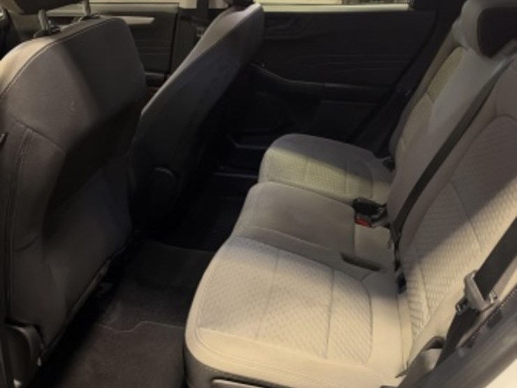2022-ford-escape-image-25