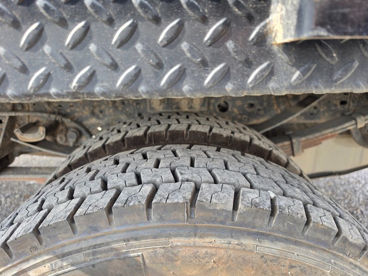 2005-ford-f550-image-71