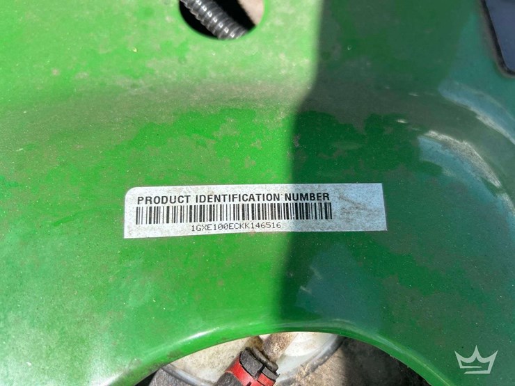 2019-john-deere-e100-42in-riding-mower-image-5