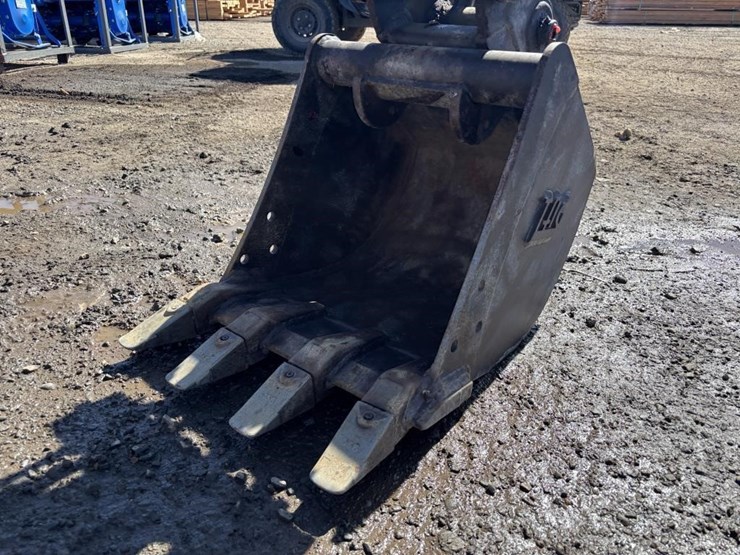 deere-27d-image-11
