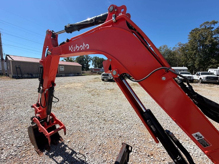2023-kubota-kx033-4-image-27