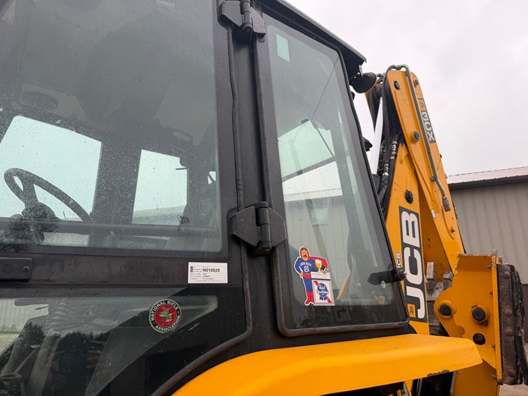 jcb-3cx-image-17
