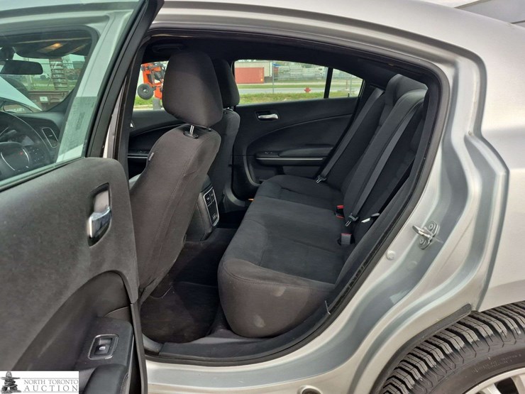 2019-dodge-charger-image-14