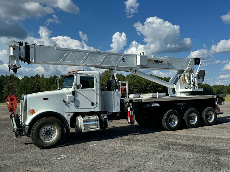 2013-peterbilt-365-image-2