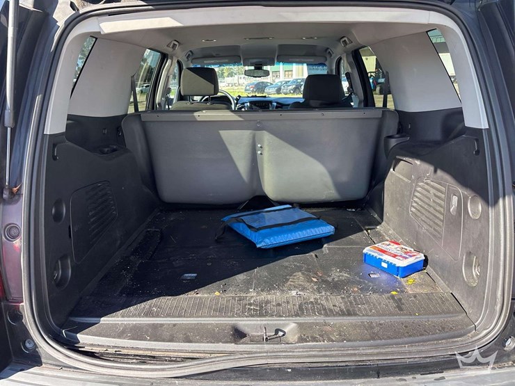 2019-chevrolet-tahoe-image-21