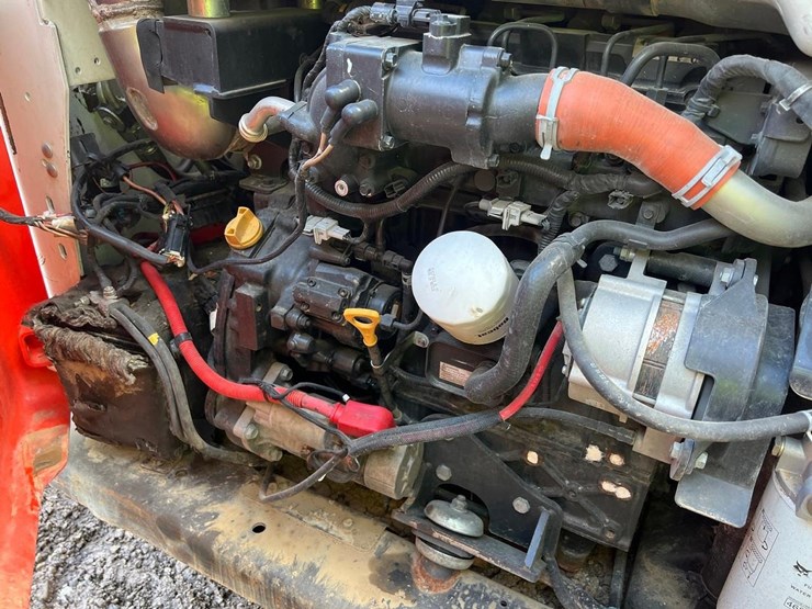 2022-bobcat-t770-image-14