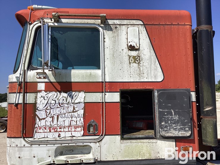 1984-kenworth-k100-image-16