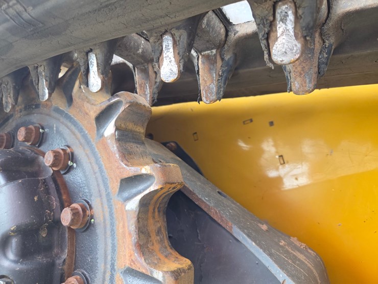 deere-317g-image-48