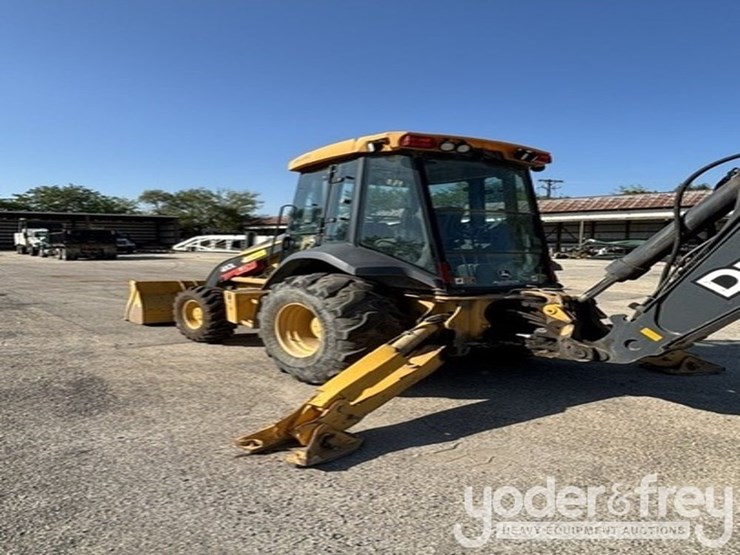 2018-deere-410l-image-3