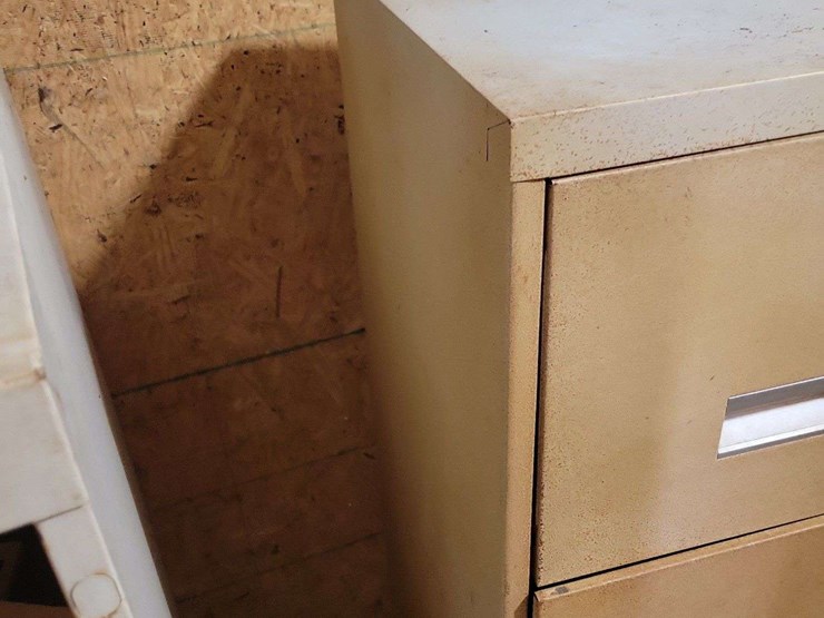metal-four-drawer-office-filing-cabinet-image-3