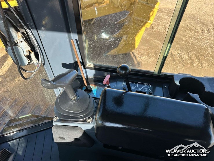 john-deere-8-image-57