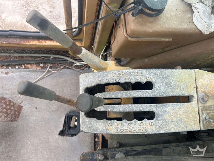 caterpillar-120g-image-19