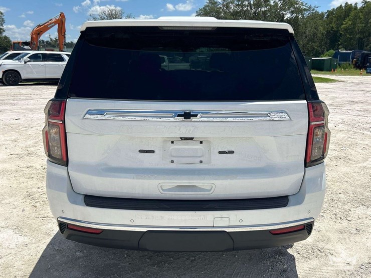 2022-chevrolet-tahoe-image-24