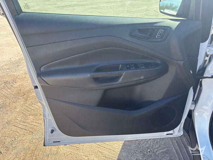 2016-ford-escape-image-11