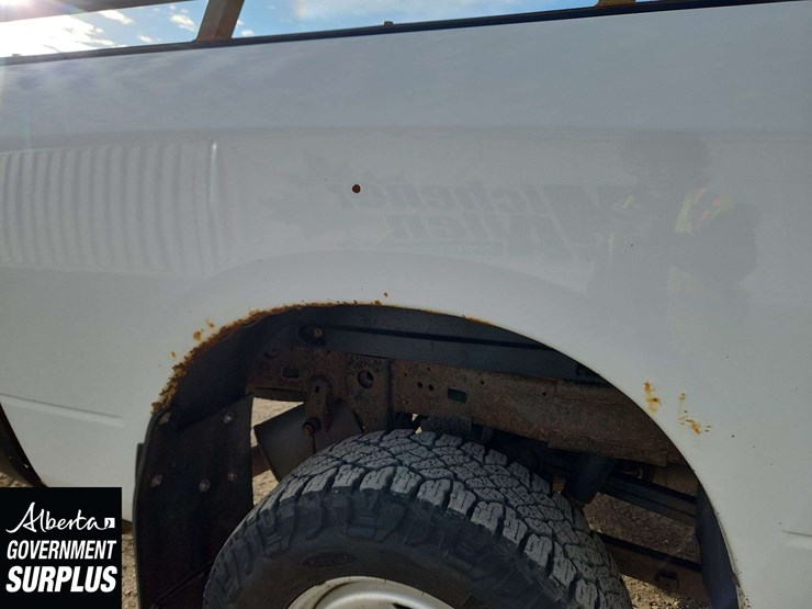 2015-dodge-2500-image-35