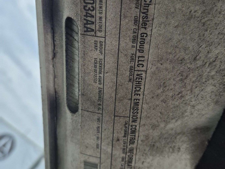 2014-dodge-3500-image-17