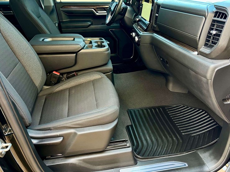 2024-gmc-sierra-1500-image-38