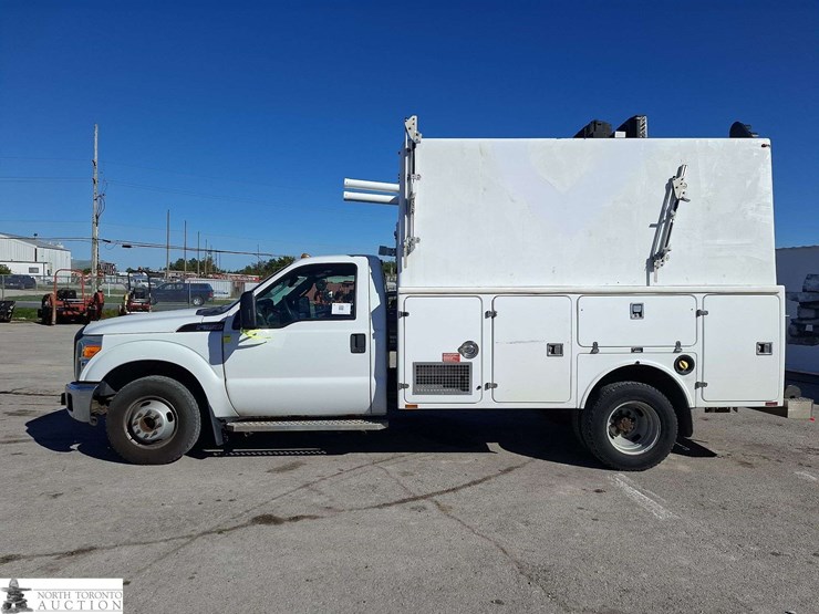 2011-ford-f350-image-8