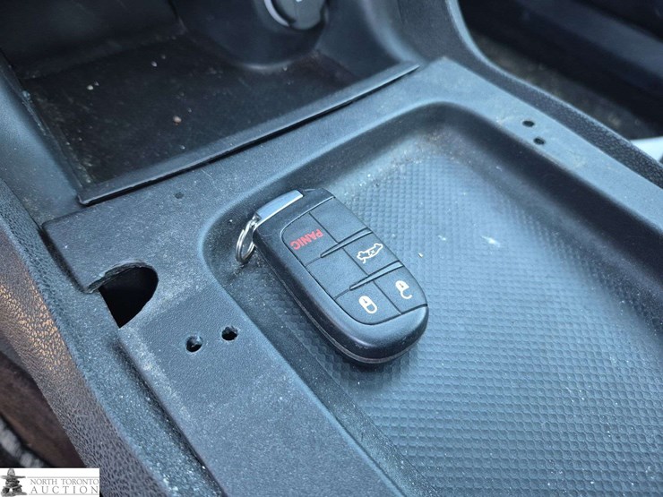 2016-dodge-charger-image-21