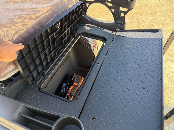 2025-sd-lanch-street-legal-6-seater-golf-cart-w/-on-board-charger-image-32