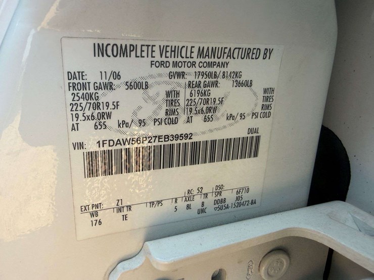 2007-ford-f550-image-2