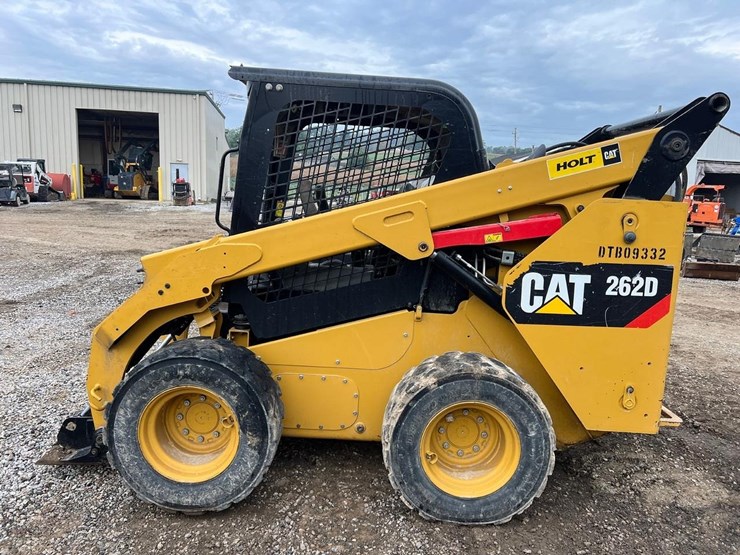 2018-caterpillar-262d-image-2
