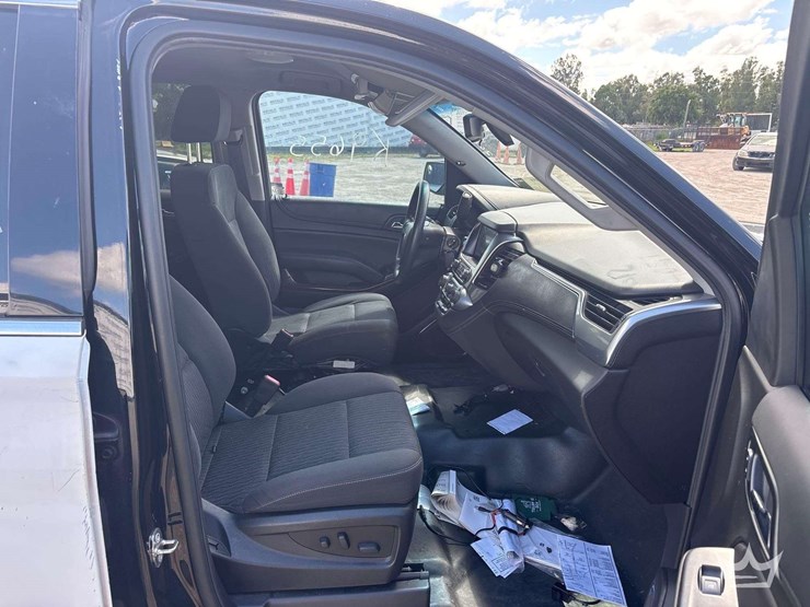 2018-chevrolet-tahoe-image-13