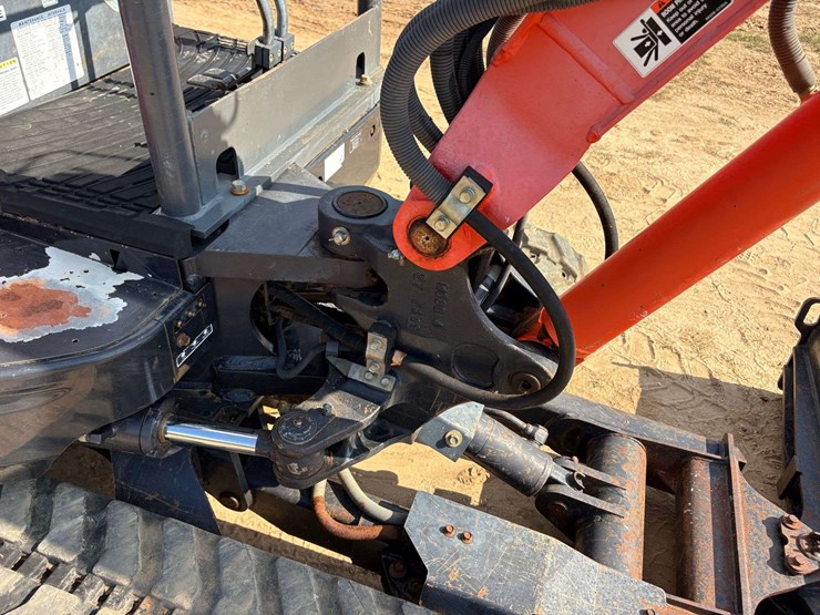 2016-kubota-kx91-3-image-17