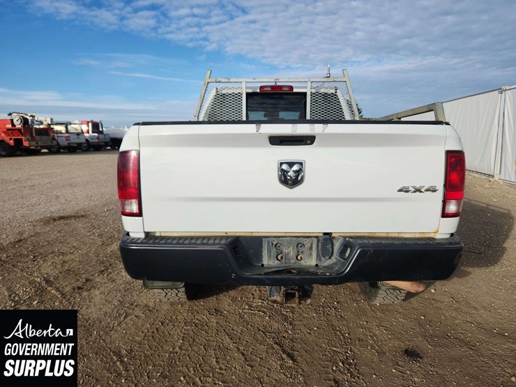 2015-dodge-2500-image-6