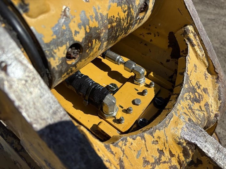 2020-caterpillar-313flgc-image-16
