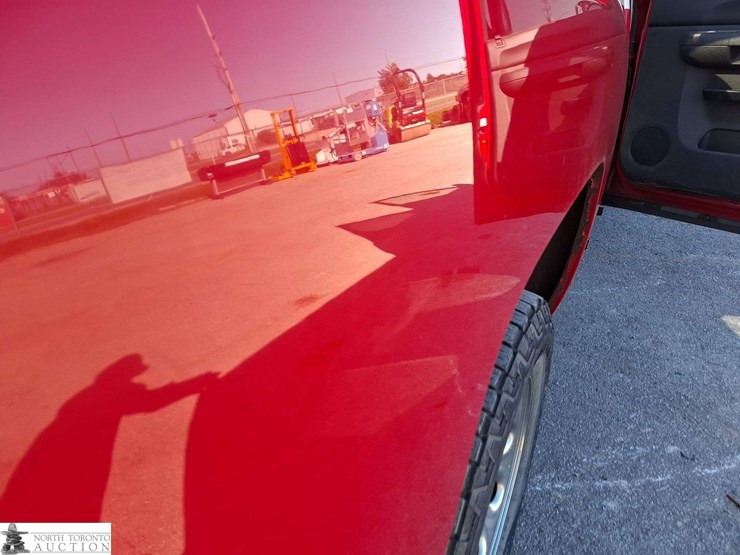 2010-chevrolet-silverado-1500-image-31