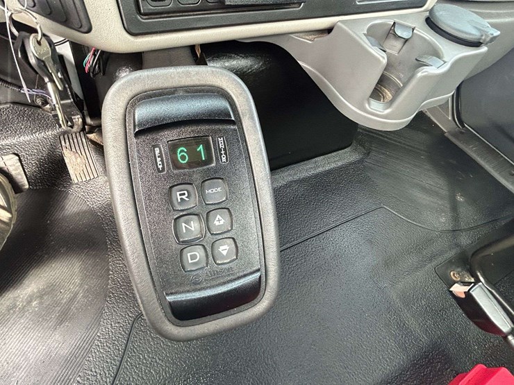 2019-international-durastar-4300-image-46