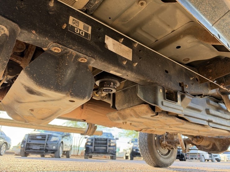 2011-ford-f350-image-30