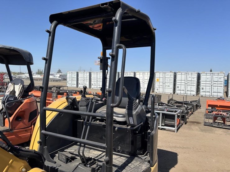 caterpillar-303e-cr-image-19