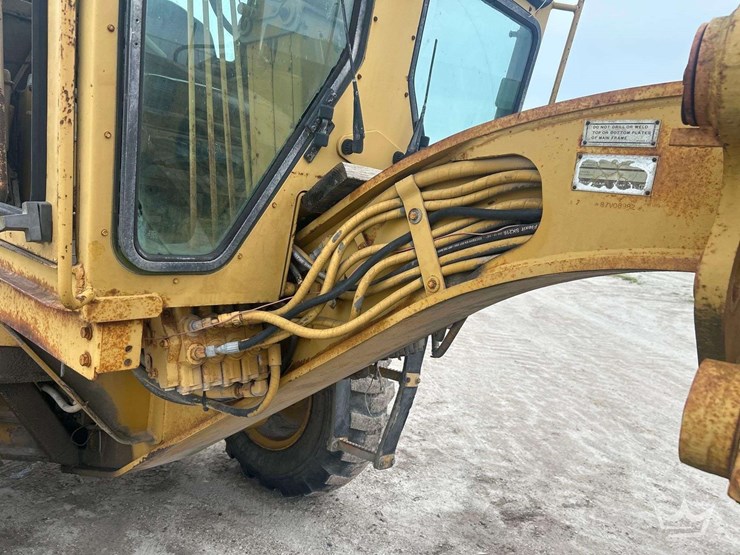 caterpillar-120g-image-30