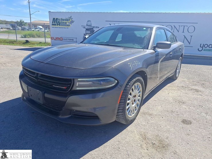 2017-dodge-charger-image-1