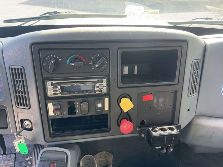 2003-international-durastar-4300-image-24