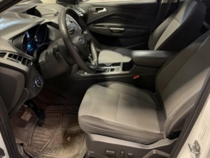 2018-ford-escape-se-image-24