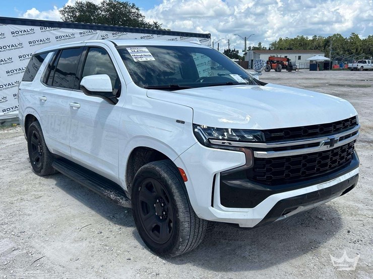2022-chevrolet-tahoe-image-2