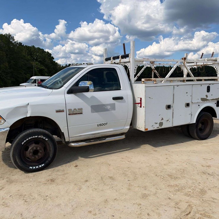 2017 DODGE 3500