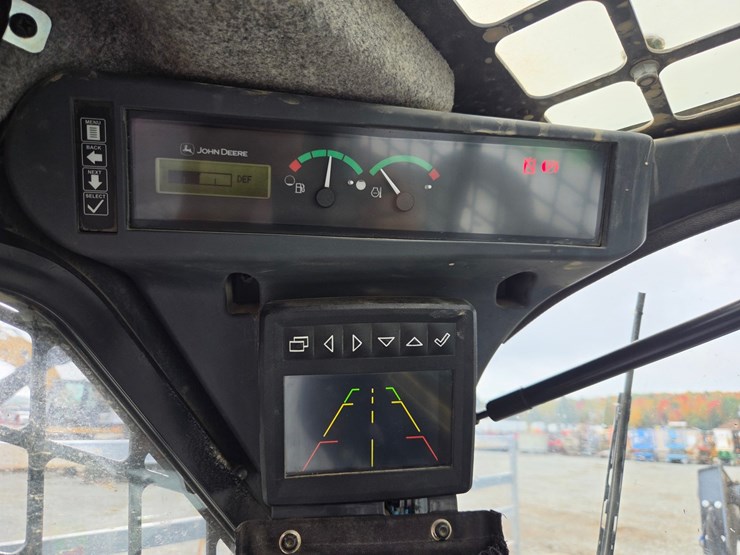 2020-deere-331g-image-46
